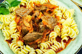 Говядина с макаронами